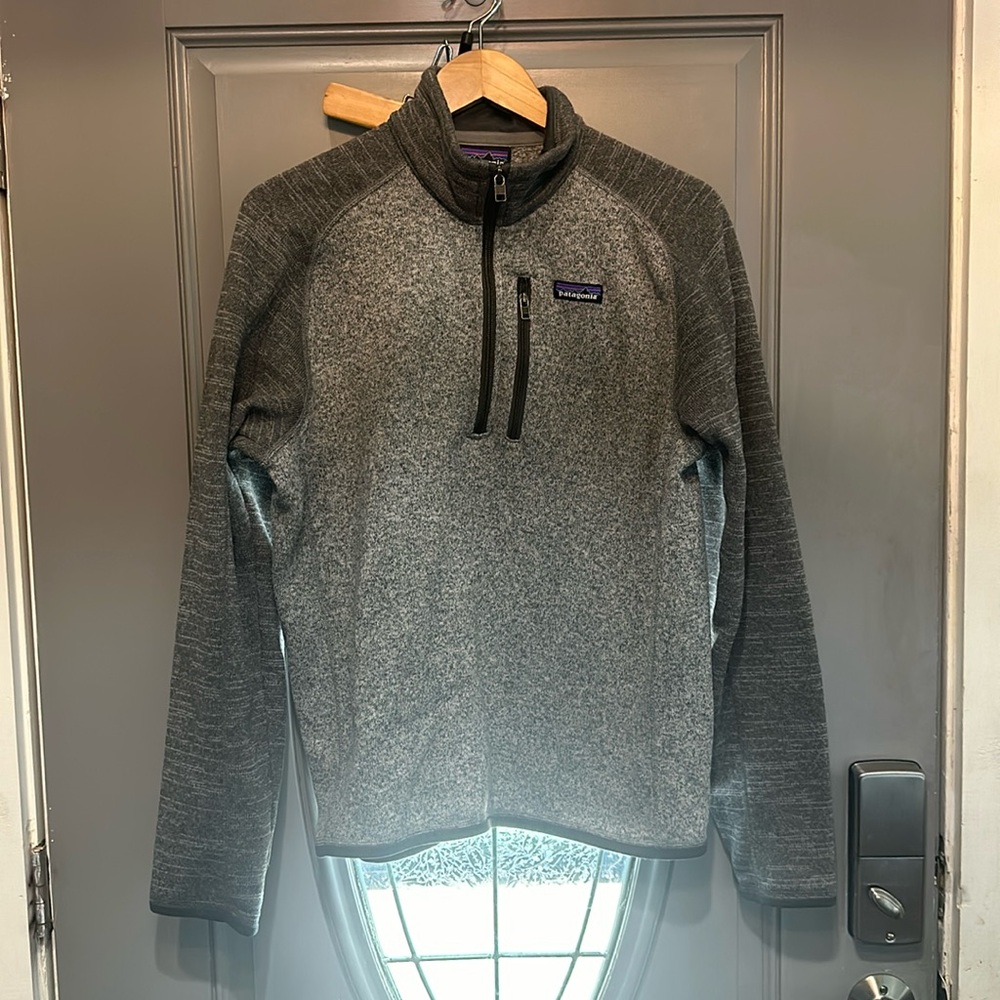 Patagonia Men’s Medium 1/4 zip pullover